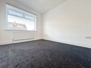 Bed 2- click for photo gallery